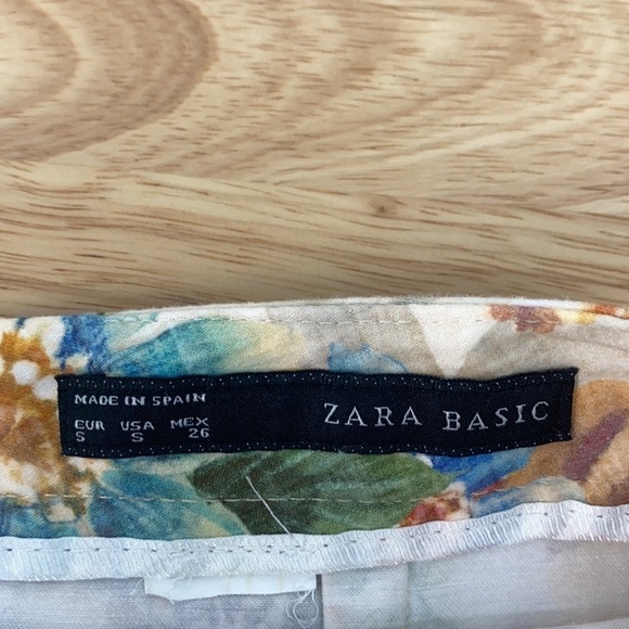 Zara - Vintage Bright Floral A - Line Skirt Size Small - Picture 10 of 10